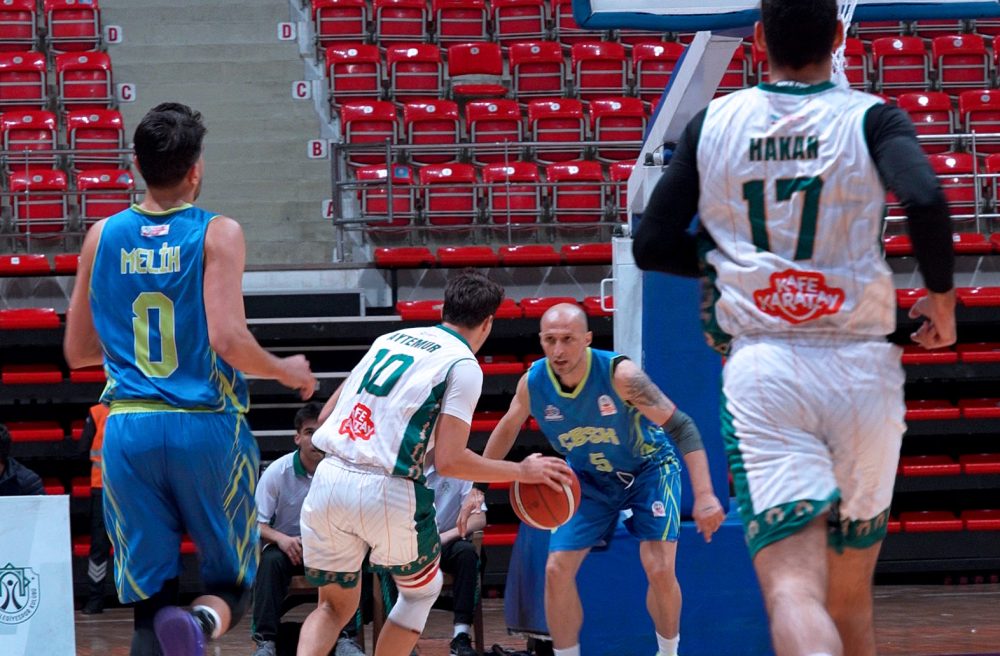 KARATAY BELEDYESPOR POTADA YOLUNA KAYIPSIZ DEVAM EDYOR (4).jpg
