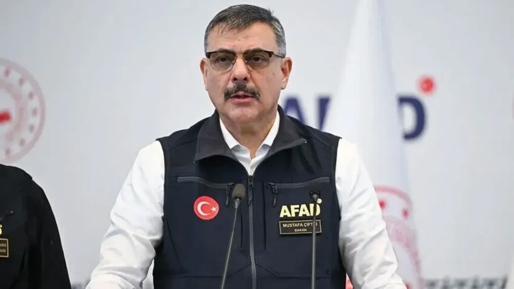 icisleri-bakani-mustafa-ciftciden-istanbuldaki-sel-felaketine-iliskin-aciklama-tum-im-3365560_20261015212442.webp
