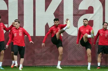 Adil Demirbağ üçüncü kez kadro dışı: Montella kadroyu açıkladı