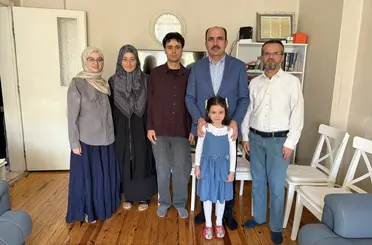 Başkan Altay'dan Umre Ödüllü Siyer Yarışmasını kazanan aileye ziyaret