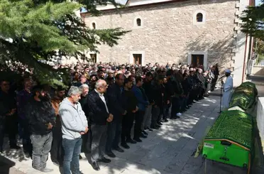 Konya’da feci kazanın acısı: 4 kişi toprağa verildi