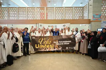 Vefa Umresi'nde üçüncü kafile dualarla kutsal topraklara uğurlandı